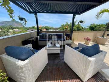 Oportunidade - JBRB695146 CASA VARGEM PEQUENA 4 ANDARES 4 SUITES PISCINA CAMPO DE FUTEBOL - JBRB695146
