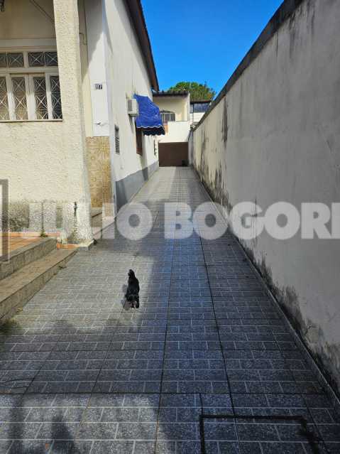 Conheça 1000728866 do imóvel - Terreno Grande Méier 1960 m com casas antigas próximo a Rua Dias da Cruz - JBM800454 - 24 1000728866 - 24