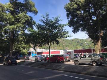 Laranjeiras 2 quartos frente tipo casa dependências completa reformado - JBF28761