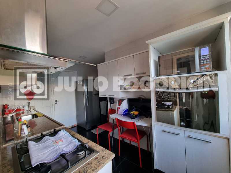 Conheça d7b44aac-c12c-41c6-8f90-f057f2 do imóvel - Barra Olimpica Vila do Pan Varanda 4 suítes total infra - JBB49269 - 18 d7b44aac-c12c-41c6-8f90-f057f2 - 18