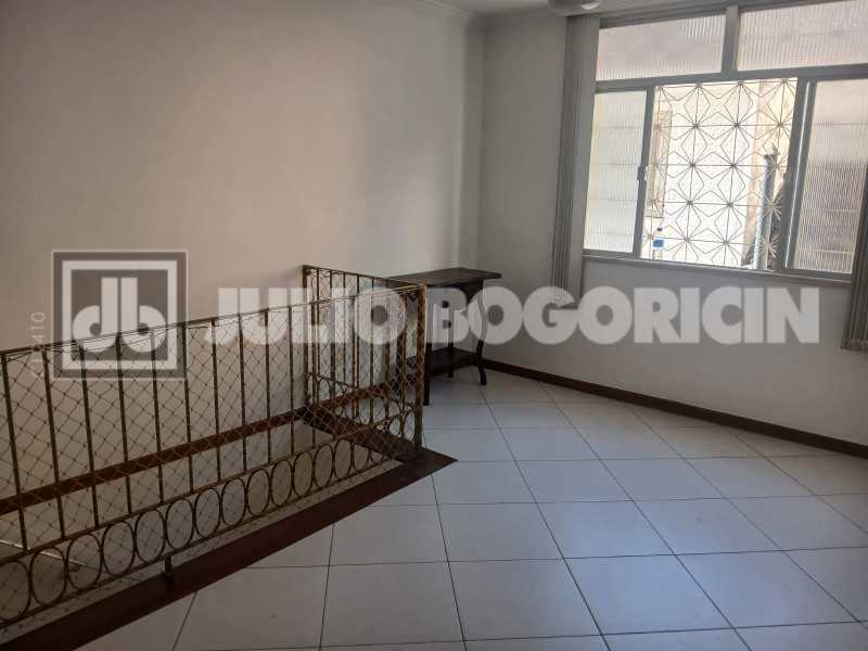 Conheça 01 2. do imóvel - Próximo Praça Saens Pena e Metrô Vazio Duplex com Terraço Estacionamento 1 veículo - JBT305257 - 5 01 2. - 5