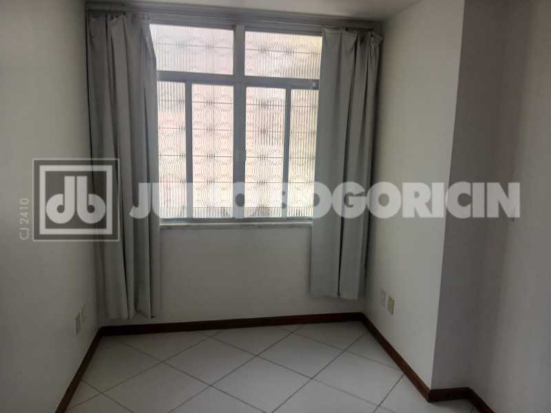 Conheça 01 7. do imóvel - Próximo Praça Saens Pena e Metrô Vazio Duplex com Terraço Estacionamento 1 veículo - JBT305257 - 10 01 7. - 10