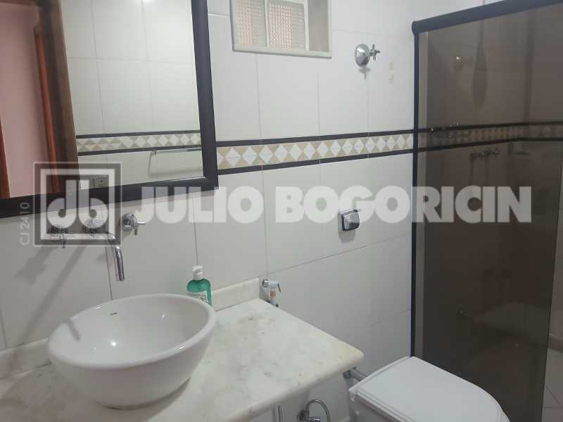 Conheça 01 12. do imóvel - Próximo Praça Saens Pena e Metrô Vazio Duplex com Terraço Estacionamento 1 veículo - JBT305257 - 15 01 12. - 15