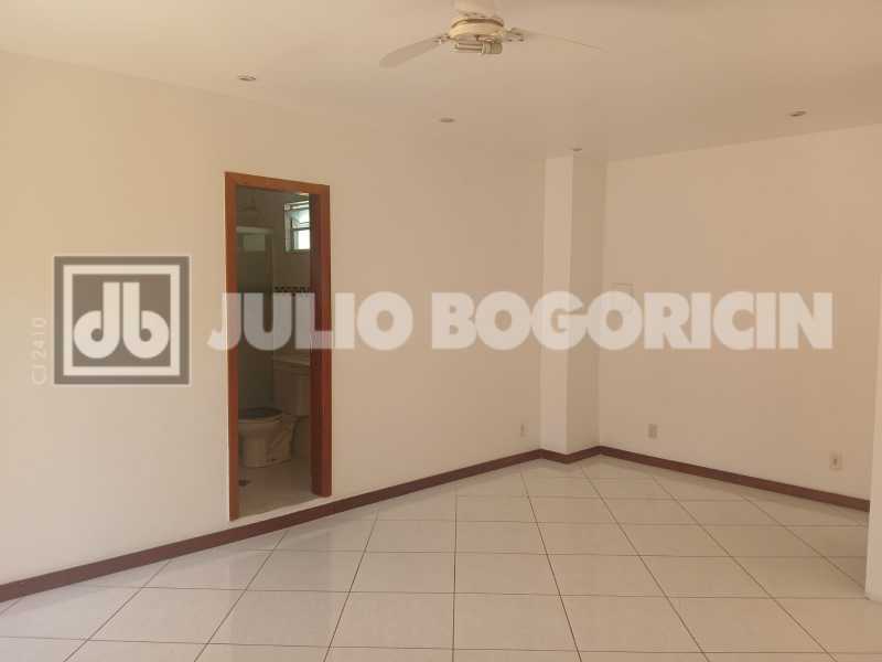 Conheça 01 31. do imóvel - Próximo Praça Saens Pena e Metrô Vazio Duplex com Terraço Estacionamento 1 veículo - JBT305257 - 19 01 31. - 19
