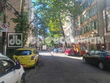 Ótima localização - Laranjeiras 2 quartos vaga frente portaria 24hs Julio Bogoricin 70 anos de tradição e competência - JBF29735