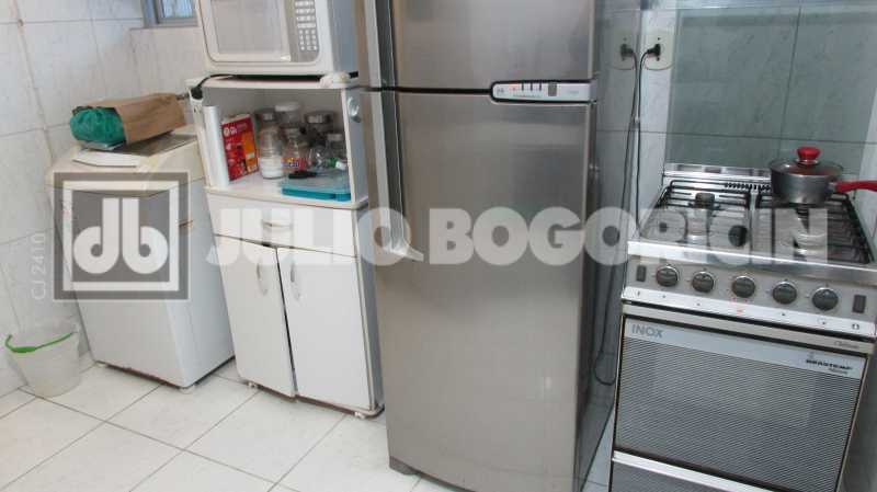Conheça 24 do imóvel - Gloria - Junto Metrô - Excelente apartamento - Claro, ventilado e silencioso - Sala - 1 quarto - Cozinha espaçosa - Área - Dep. Completas - 62m² - Entrega imediata - Morar e ser feliz! - JBF17235 - 21 24 - 21