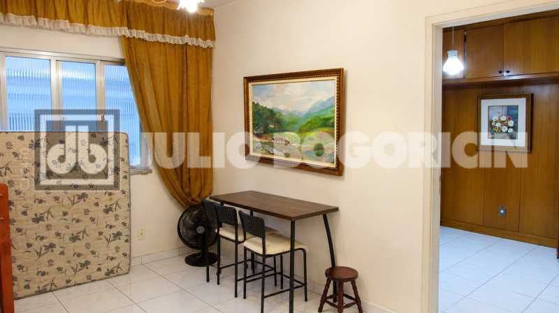 Conheça 4. do imóvel - Gloria - Junto Metrô - Excelente apartamento - Claro, ventilado e silencioso - Sala - 1 quarto - Cozinha espaçosa - Área - Dep. Completas - 62m² - Entrega imediata - Morar e ser feliz! - JBF17235 - 4 4. - 4