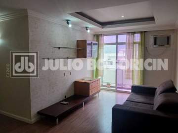 Imperdível - Ótimo apartamento com varandinha no salão, 2 quartos, 1quarto com varandinha e 1 suíte, 1 vaga, lazer. - JBT207433