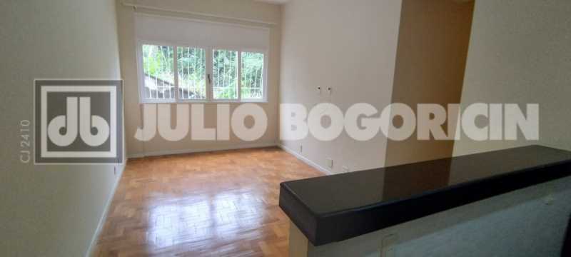 Conheça 2 do imóvel - Excelente apartamento, reformado, 2 quartos (suíte). Condomínio barato. NADA A FAZER ! Oportunidade!! - JBT207455 - 2 2 - 2