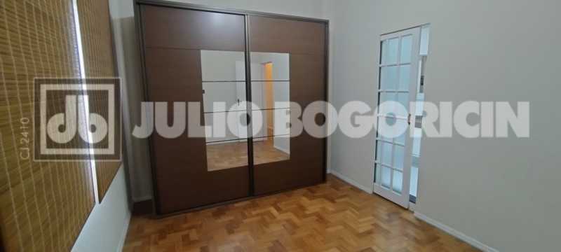 Conheça 7 do imóvel - Excelente apartamento, reformado, 2 quartos (suíte). Condomínio barato. NADA A FAZER ! Oportunidade!! - JBT207455 - 7 7 - 7
