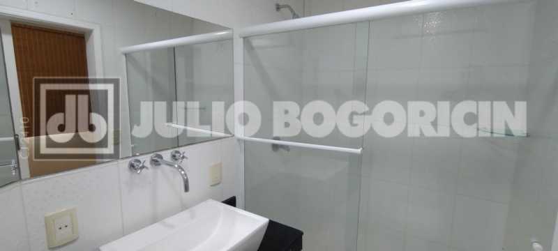 Conheça 11 do imóvel - Excelente apartamento, reformado, 2 quartos (suíte). Condomínio barato. NADA A FAZER ! Oportunidade!! - JBT207455 - 11 11 - 11
