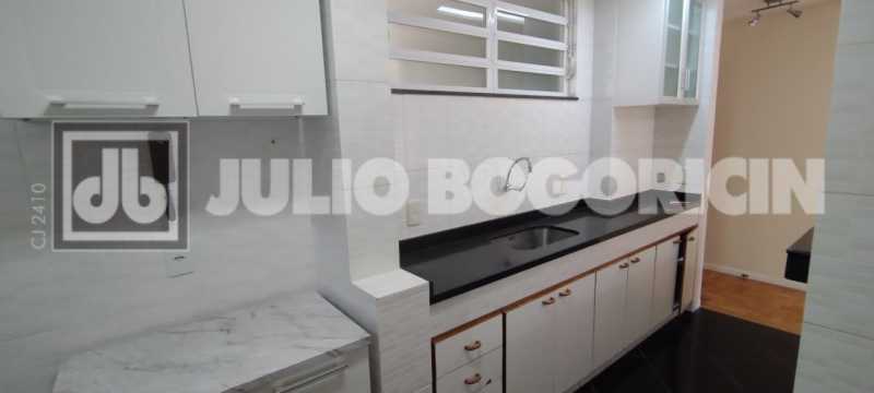 Conheça 23 do imóvel - Excelente apartamento, reformado, 2 quartos (suíte). Condomínio barato. NADA A FAZER ! Oportunidade!! - JBT207455 - 23 23 - 23