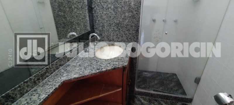 Conheça 13 do imóvel - Excepcional localização, +/- 3 minutos a pé do Metrô Uruguai. Ótimo apartamento, 3 quartos, vaga de garagem escriturada. Oportunidade!! - JBT305483 - 13 13 - 13