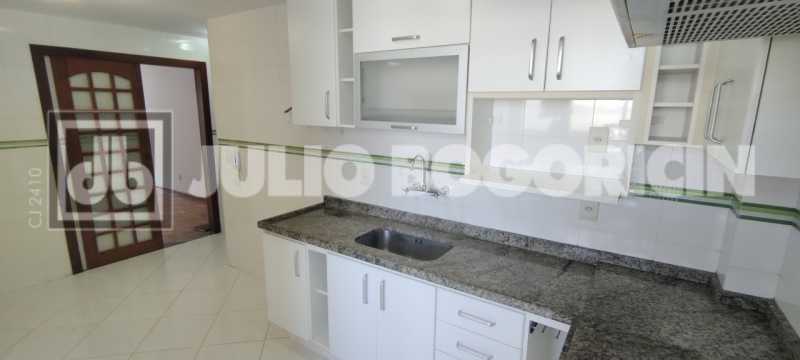 Conheça 20 do imóvel - Excepcional localização, +/- 3 minutos a pé do Metrô Uruguai. Ótimo apartamento, 3 quartos, vaga de garagem escriturada. Oportunidade!! - JBT305483 - 19 20 - 19