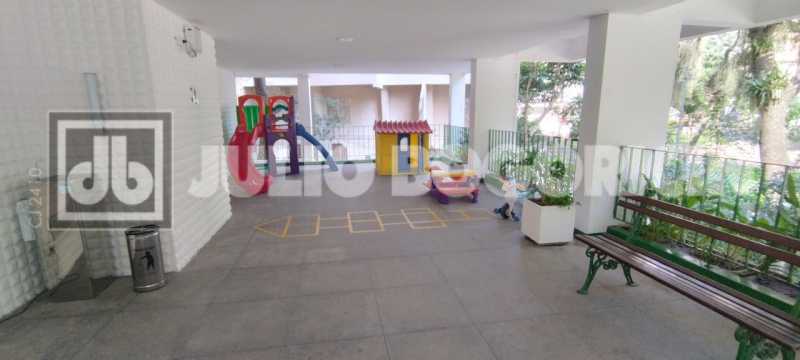 Conheça 25 do imóvel - Excepcional localização, +/- 3 minutos a pé do Metrô Uruguai. Ótimo apartamento, 3 quartos, vaga de garagem escriturada. Oportunidade!! - JBT305483 - 24 25 - 24