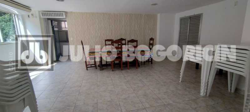 Conheça 27 do imóvel - Excepcional localização, +/- 3 minutos a pé do Metrô Uruguai. Ótimo apartamento, 3 quartos, vaga de garagem escriturada. Oportunidade!! - JBT305483 - 26 27 - 26