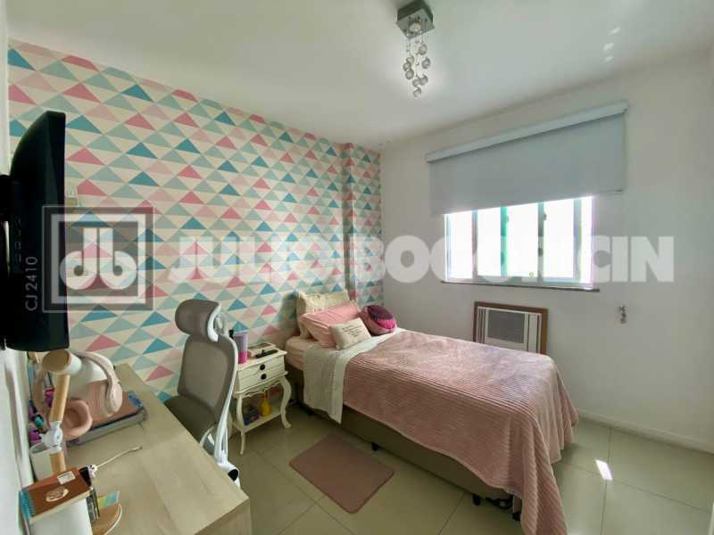 Conheça foto 13. do imóvel - Apartamento : Padrão / Residencial / Freguesia (Jacarepaguá) - JBJ36918 - 12 foto 13. - 12