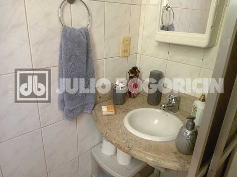 Conheça 23bnhserviço do imóvel - Apartamento 3 quartos à venda Rio Comprido, Rio de Janeiro - R$ 420.000 - JBAP305086 - 24 23bnhserviço - 24