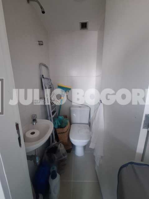 Conheça c06a3f56-60cf-4154-8433-3e752e do imóvel - localização,1 minuto metrô Uruguai, farto comercio, apartamento, frente, andar alto, sol manhã, varandão, 2quartos suíte, cozinha com armários, dependências, 1 vaga, infra total., portaria 24hs - JBT207463 - 22 c06a3f56-60cf-4154-8433-3e752e - 22