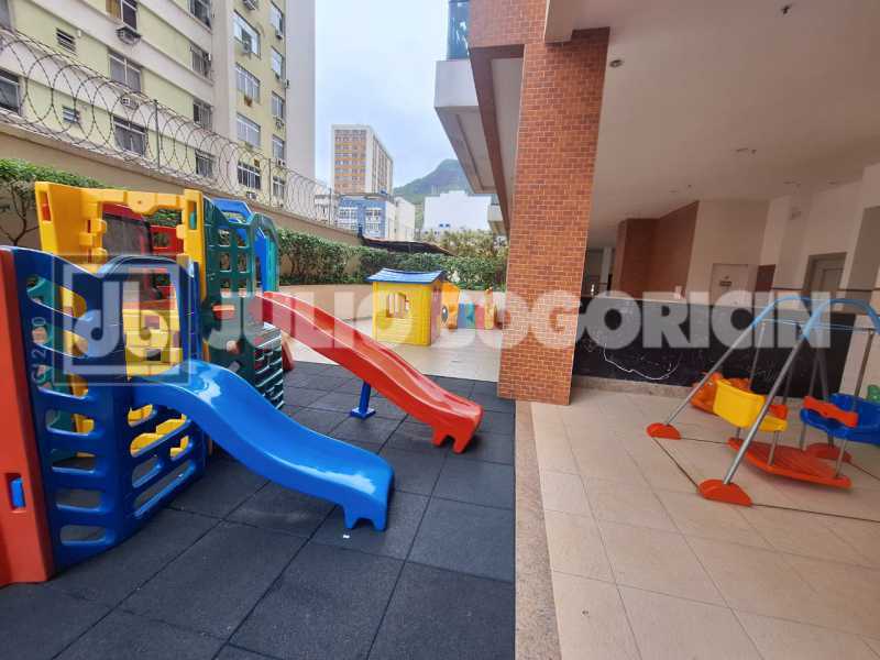 Conheça 6ed4fd02-86a4-404c-9510-24b0b3 do imóvel - localização,1 minuto metrô Uruguai, farto comercio, apartamento, frente, andar alto, sol manhã, varandão, 2quartos suíte, cozinha com armários, dependências, 1 vaga, infra total., portaria 24hs - JBT207463 - 3 6ed4fd02-86a4-404c-9510-24b0b3 - 3