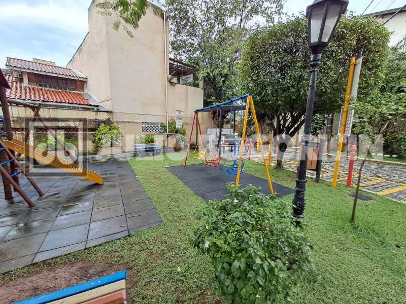 Conheça 1000524471 do imóvel - Casa em Condomínio : Residencial / Freguesia (Jacarepaguá) Casa 2 quartos avarandados 1 suíte condomínio arborizado linha amarela papizzo Condomínio Alvorada - JBJ602254 - 33 1000524471 - 33