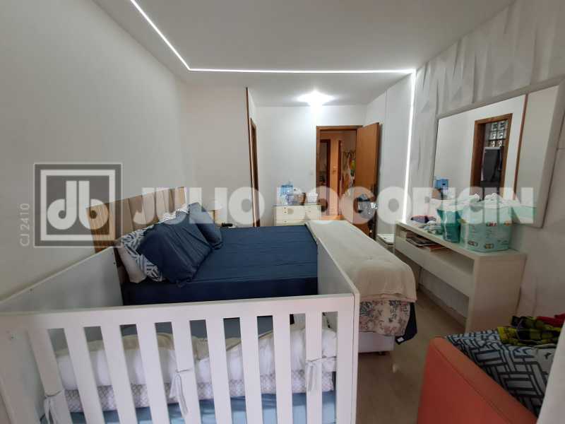 Conheça 1000524530 do imóvel - Casa em Condomínio : Residencial / Freguesia (Jacarepaguá) Casa 2 quartos avarandados 1 suíte condomínio arborizado linha amarela papizzo Condomínio Alvorada - JBJ602254 - 9 1000524530 - 9