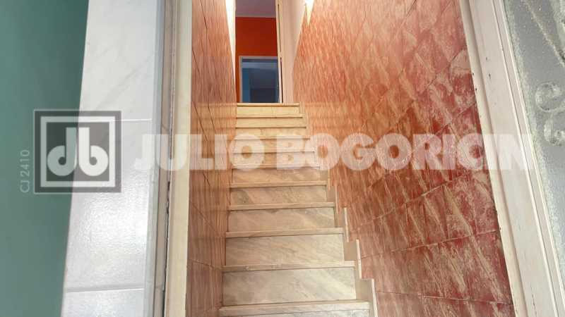 Conheça 105. do imóvel - MÉIER - RUA AQUIDABÃ - AMPLA CASA DE VILA À VENDA - 6 DORMITÓRIOS( 1 SUÍTE) - TERRAÇO - ATENDE 2 FAMILIAS. - JBM608564 - 20 105. - 20