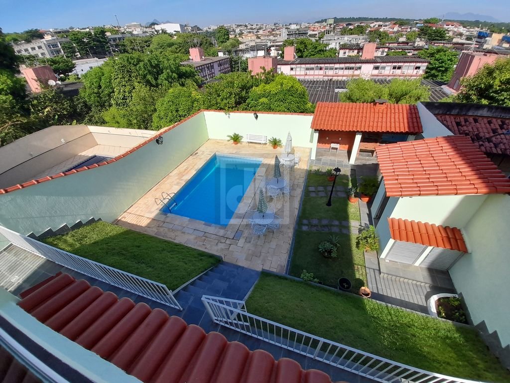 Ilha do Governador - Monero - Casa -Á Venda - Piscina - Sauna - Área  Gourmet - Varandas - Salão - Lavabo - 4 Quartos - Suíte - Dependências - 3  Vagas de Garagem - Julio Bogoricin JBI60674 - Julio Bogoricin