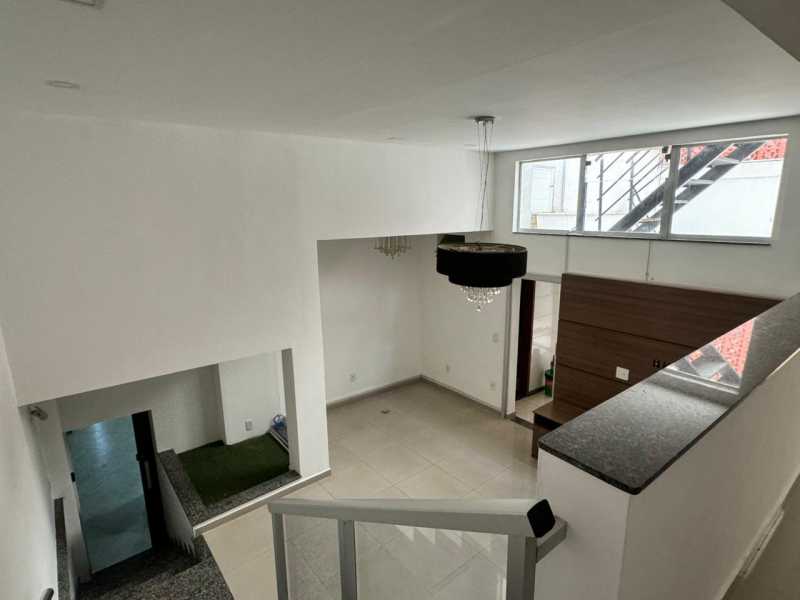 Casa com 3 suítes no bairro Cerâmica