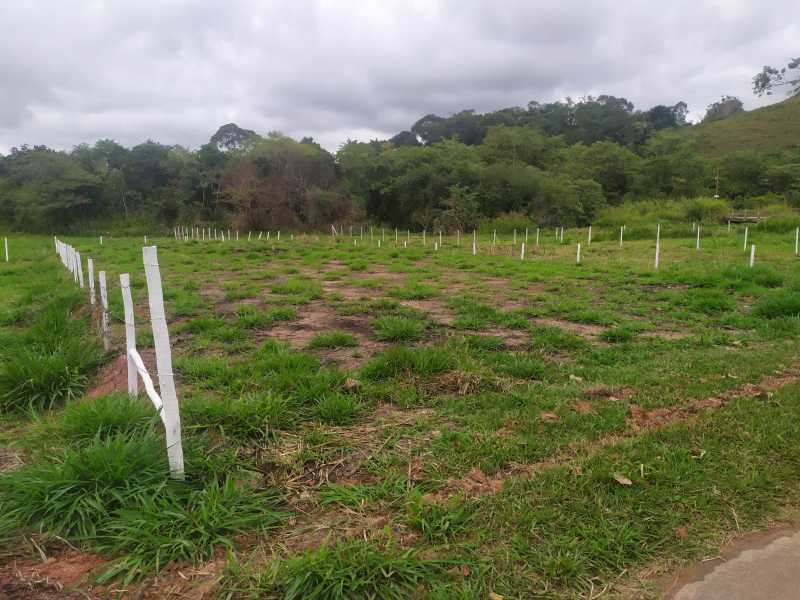 Lote de 600 m², localizado a apenas 5 km da BR-040