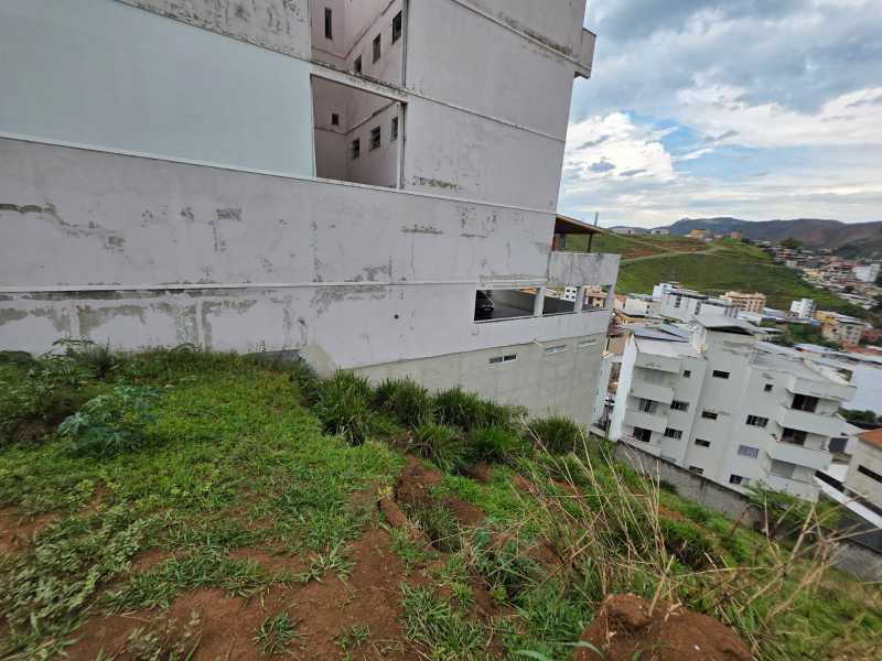 Terreno à venda no bairro Bom Jardim