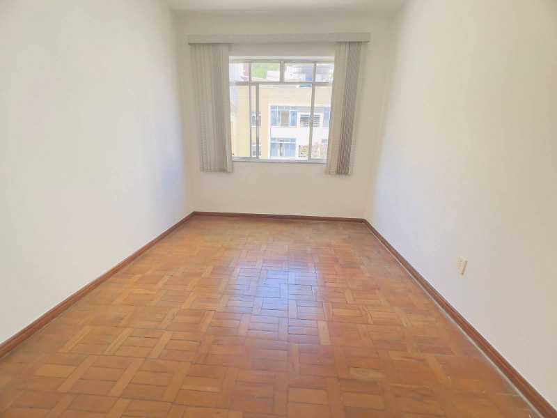Apartamento localizado na rua Olegário Maciel