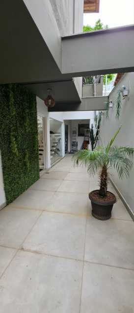 Conheça WhatsApp Image 2026-10-02 at 0 do imóvel - Casa 3 quartos à venda Recanto da Mata, Juiz de Fora - R$ 750.000 - REFV00045 - 13 WhatsApp Image 2026-10-02 at 0 - 13