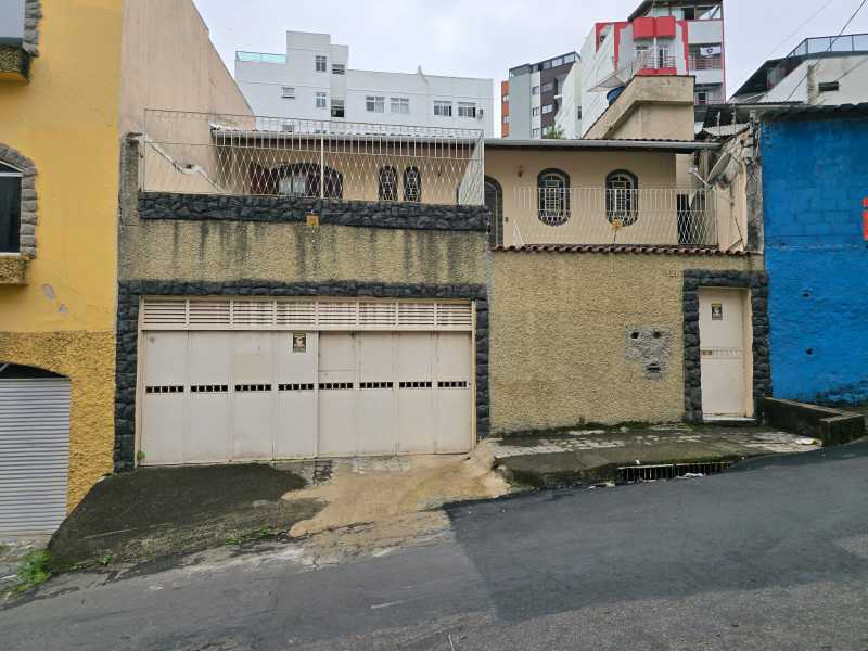 Casa 3 quartos à venda Passos, Juiz de Fora - R$ 600.000