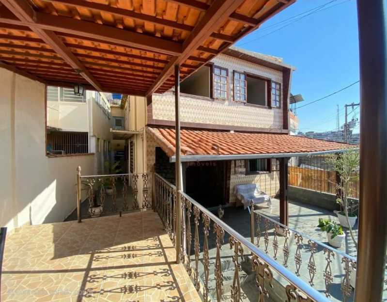 Casa 3 quartos à venda Centenário, Juiz de Fora - R$ 350.000