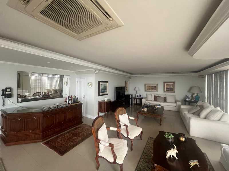 Conheça Imagem do WhatsApp de 2025-03- do imóvel - Apartamento Dúplex - Vistão Mar - Deslumbrante! - 113 - 11 Imagem do WhatsApp de 2025-03- - 11