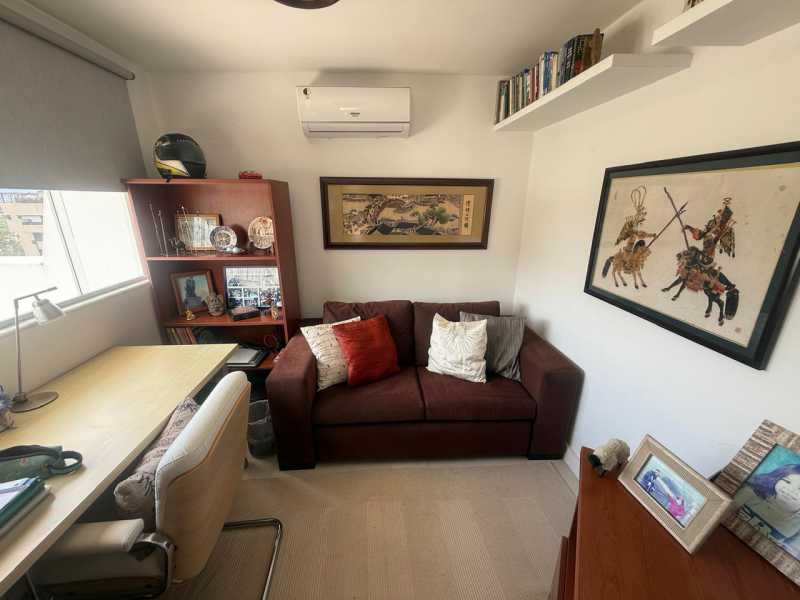 Conheça 22. do imóvel - Vendo Linda Cobertura no Santa Monica na Barra da Tijuca - 199 - 25 22. - 25