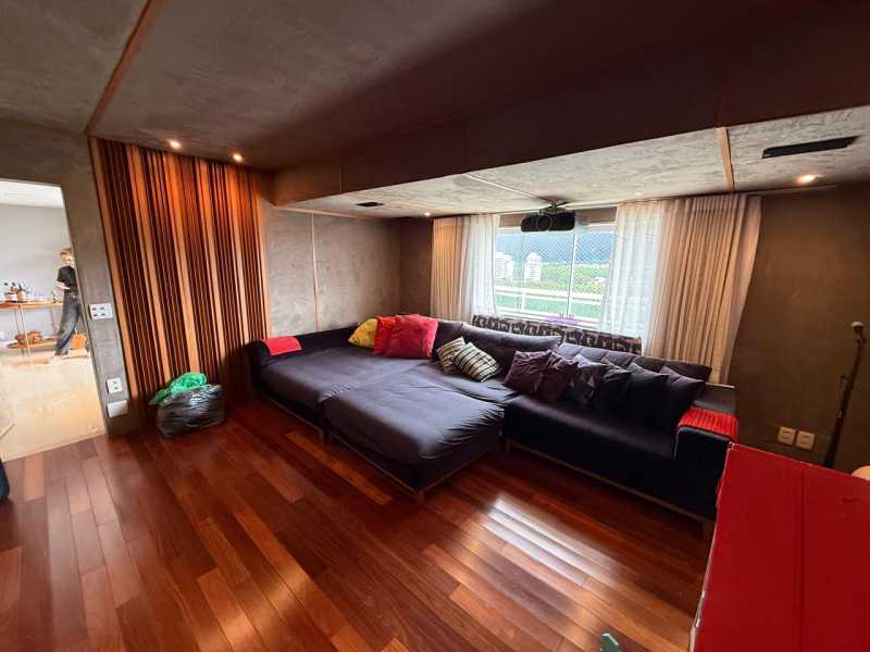 Conheça 16. do imóvel - Vendo Linda Cobertura Duplex no Condomínio Blue Lando com sala de Cinema e Terraço com piscina e varanda gourmet. - 238 - 3 16. - 3