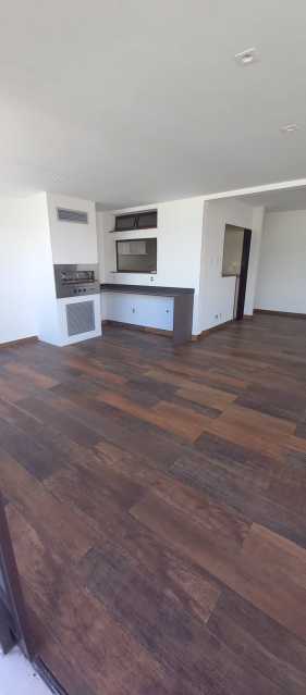 Conheça 625686264_1372250384703572_889 do imóvel - Vendo Cobertura Reformada com Vistao Mar livre, Sol da Manhã na Barra da Tijuca - 243 - 8 625686264_1372250384703572_889 - 8