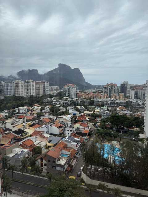 Conheça WhatsApp Image 2026-07-24 at 1 do imóvel - Vendo Lindo Apartamento de 4 quartos no Barramares na praia da Barra da Tijuca - 269 - 14 WhatsApp Image 2026-07-24 at 1 - 14