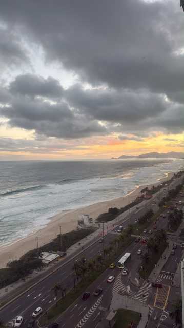 Conheça 4. do imóvel - Linda Vista Mar totalmente Livre. Vendo 2 Quartos na praia da Barra da Tijuca - 270 - 24 4. - 24