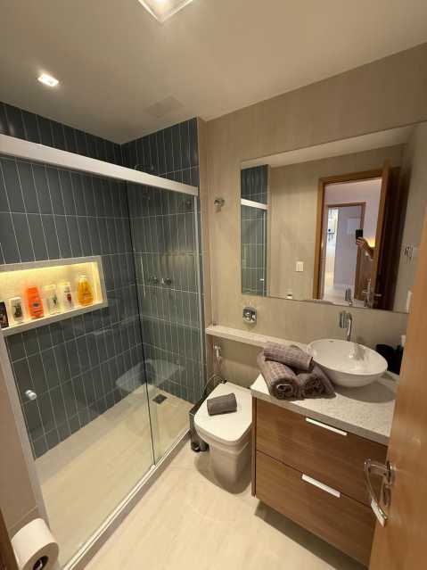 Conheça 15. do imóvel - Vendo Flat Barramares - Bloco 4 - Lindo e reformado - Cozinha Americana - Vista Mar - Sol manhã - 302 - 14 15. - 14