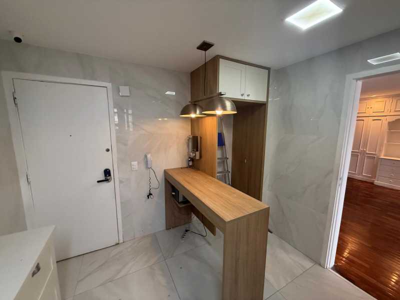 Conheça 17. do imóvel - Vendo lindo apartamento de 3 quartos no Barramares - 313 - 16 17. - 16
