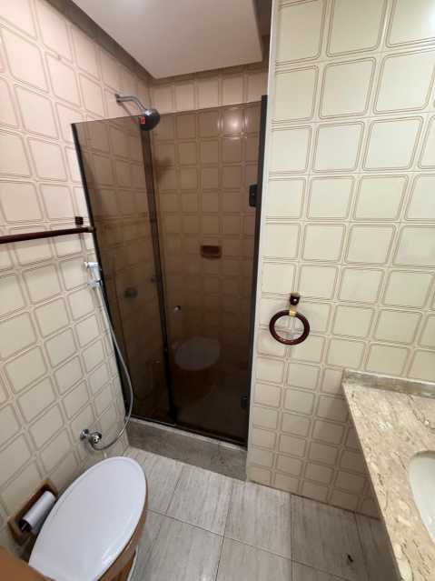 Conheça 55. do imóvel - Vendo Apartamento na Praia da Barra da Tijuca com Vista Mar da Suíte - 315 - 21 55. - 21