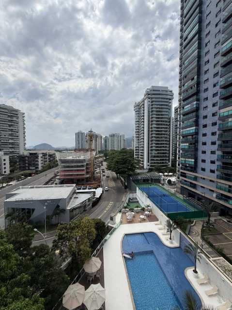Conheça WhatsApp Image 2026-10-07 at 2 do imóvel - Vendo Apartamento na Praia da Barra da Tijuca com Vista Mar da Suíte - 315 - 23 WhatsApp Image 2026-10-07 at 2 - 23