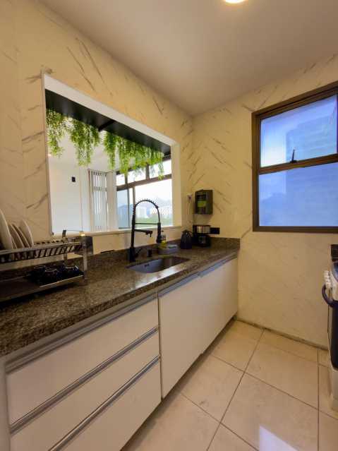 Conheça 9. do imóvel - Vendo apartamento na Praia da Barra com vista mar - 360 - 7 9. - 7