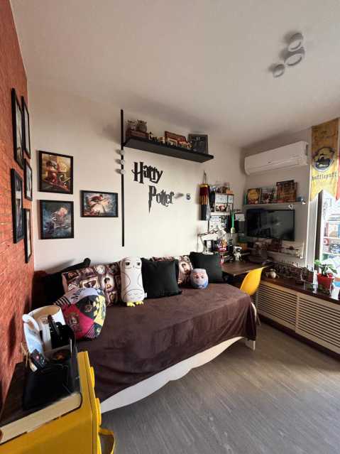 Conheça 5. do imóvel - Vendo Apartamento na Praia da Barra da Tijuca no Posto 6 - 353 - 16 5. - 16
