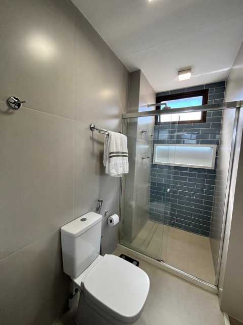 Conheça 10. do imóvel - Vendo Apartamento na Praia da Barra da Tijuca no Posto 6 - 353 - 9 10. - 9
