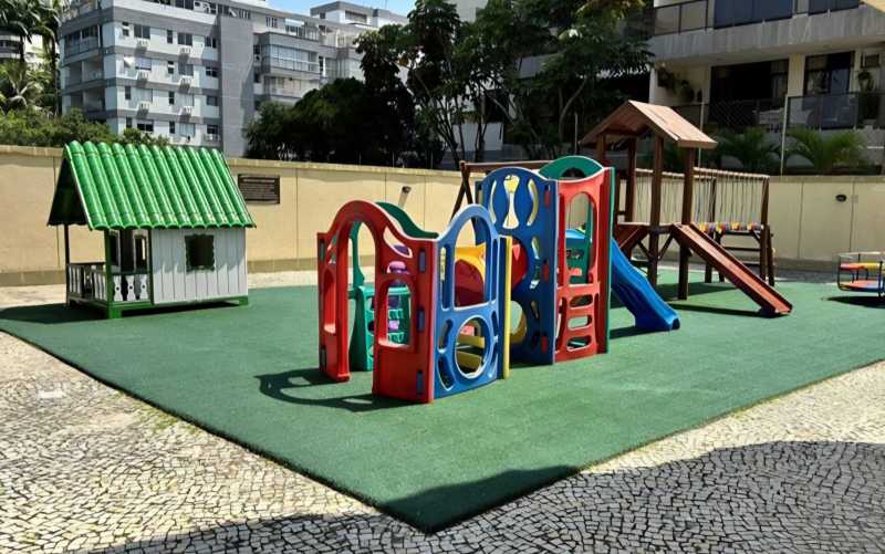 Conheça 111. do imóvel - Vendo Apartamento na Praia da Barra da Tijuca no Posto 6 - 353 - 27 111. - 27