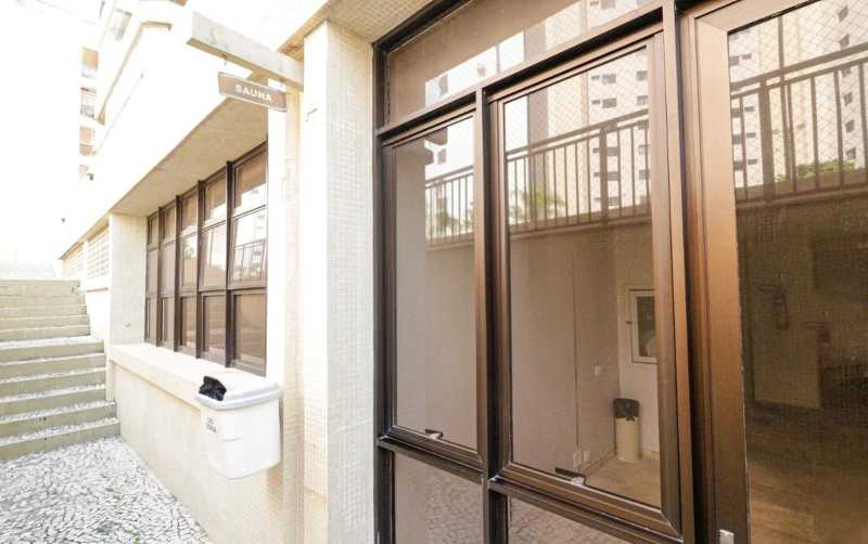 Conheça mmbcv. do imóvel - Vendo Apartamento na Praia da Barra da Tijuca no Posto 6 - 353 - 25 mmbcv. - 25